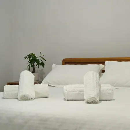 Grace And Harmony Of Ancient * Corinth